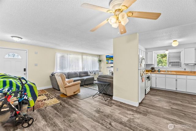 401 E 66th Street, Tacoma, WA 98404