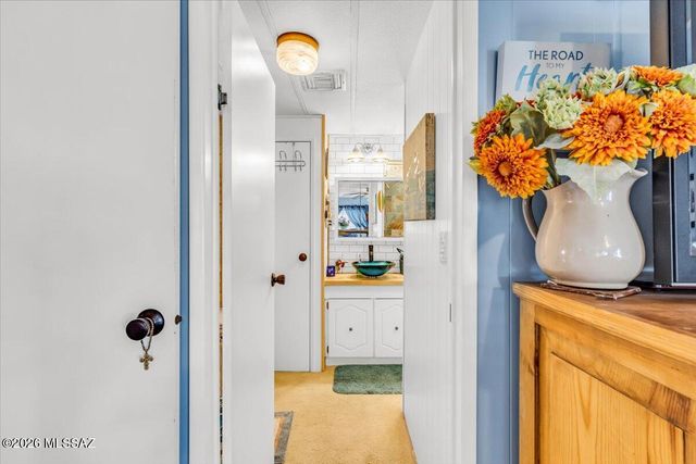 5435 W Flying Circle Street, Tucson, AZ 85713