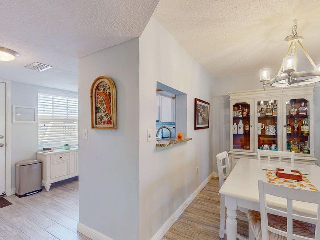 940 VIRGINIA STREET 103, Dunedin, FL 34698