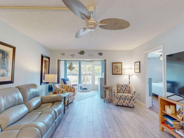 940 VIRGINIA STREET 103, Dunedin, FL 34698
