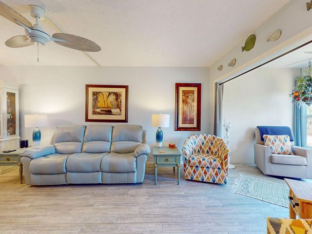 940 VIRGINIA STREET 103, Dunedin, FL 34698