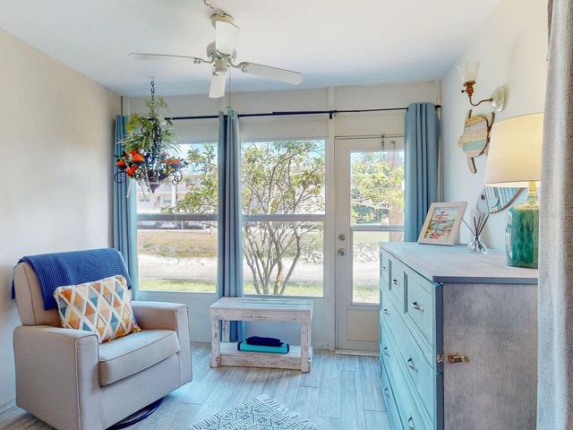 940 VIRGINIA STREET 103, Dunedin, FL 34698