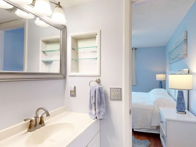 940 VIRGINIA STREET 103, Dunedin, FL 34698