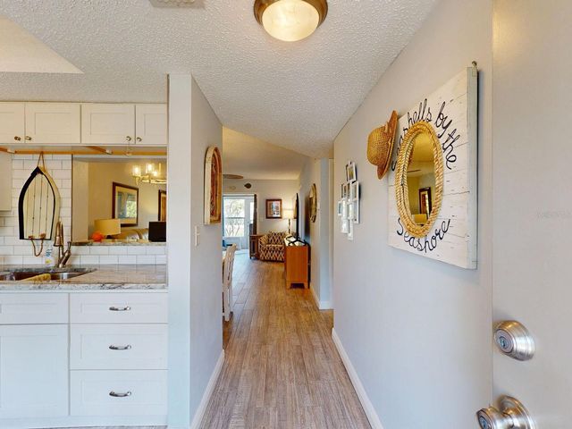 940 VIRGINIA STREET 103, Dunedin, FL 34698