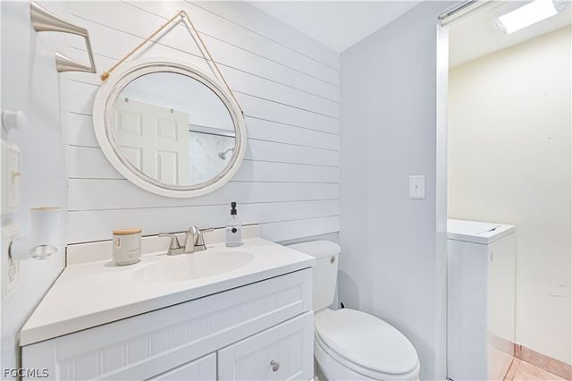 1520 Park Meadows DR 2, Fort Myers, FL 33907