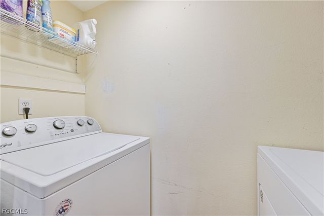 1520 Park Meadows DR 2, Fort Myers, FL 33907