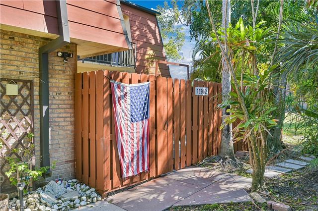 1520 Park Meadows DR 2, Fort Myers, FL 33907