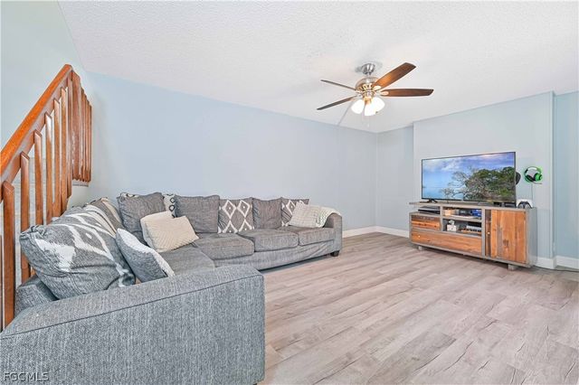 1520 Park Meadows DR 2, Fort Myers, FL 33907