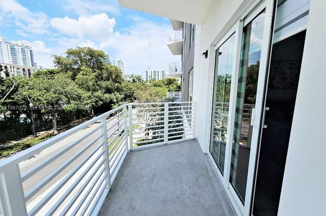 1938 Jackson Street 202, Hollywood, FL 33020