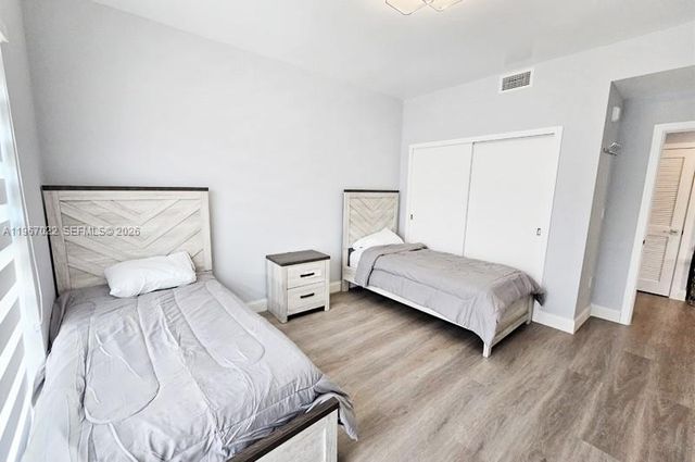 1938 Jackson Street 202, Hollywood, FL 33020