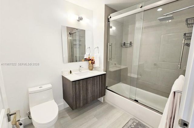 1938 Jackson Street 202, Hollywood, FL 33020