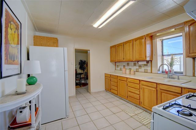 1726 Jay Street, Santa Fe, NM 87507