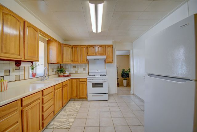 1726 Jay Street, Santa Fe, NM 87507