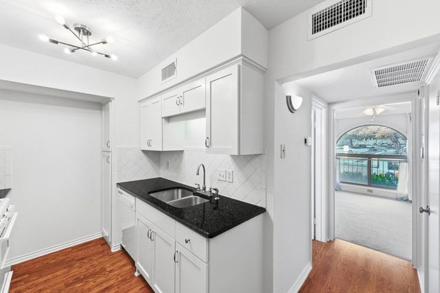 505 W 7th ST 107, Austin, TX 78701