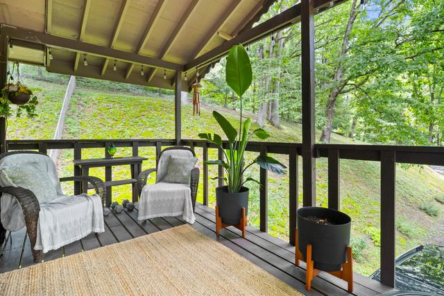 902 E 9th Street, London, KY 40741