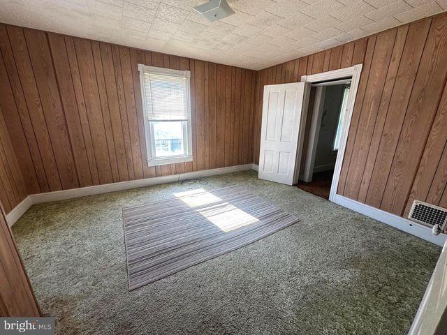 150-152 E PIEDMONT ST, Keyser, WV 26726