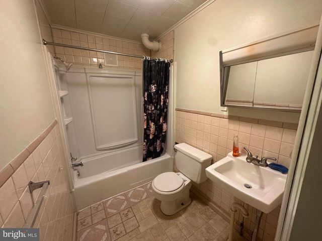 150-152 E PIEDMONT ST, Keyser, WV 26726