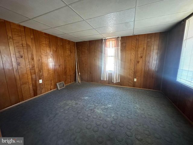 150-152 E PIEDMONT ST, Keyser, WV 26726