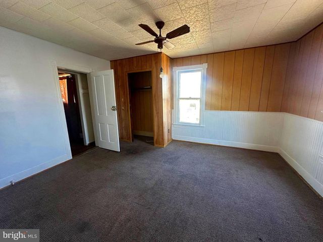 150-152 E PIEDMONT ST, Keyser, WV 26726