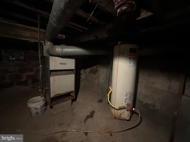 150-152 E PIEDMONT ST, Keyser, WV 26726