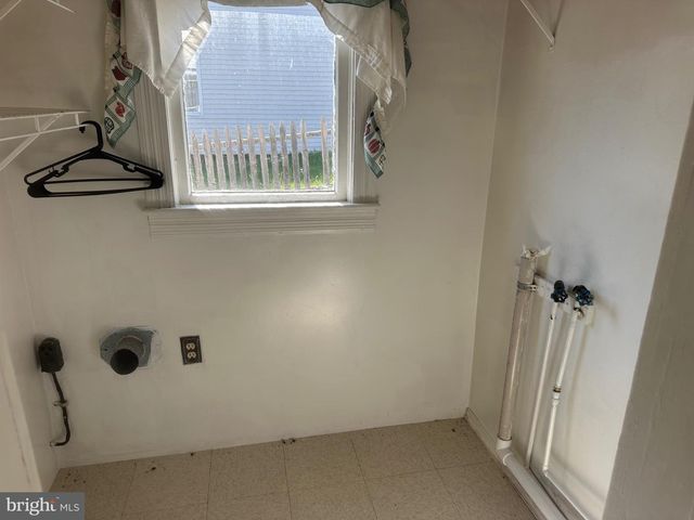 150-152 E PIEDMONT ST, Keyser, WV 26726