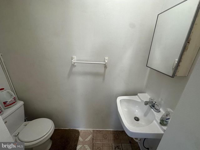 150-152 E PIEDMONT ST, Keyser, WV 26726