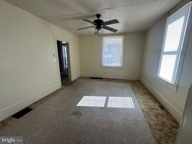 150-152 E PIEDMONT ST, Keyser, WV 26726