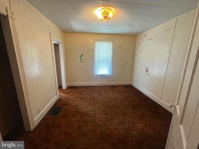 150-152 E PIEDMONT ST, Keyser, WV 26726