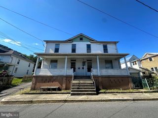 150-152 E PIEDMONT ST, Keyser, WV 26726