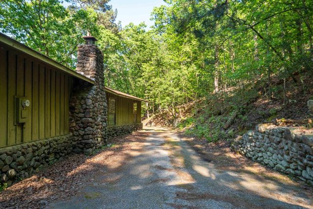 356 Trap Mountain Road, Hot Springs, AR 71913