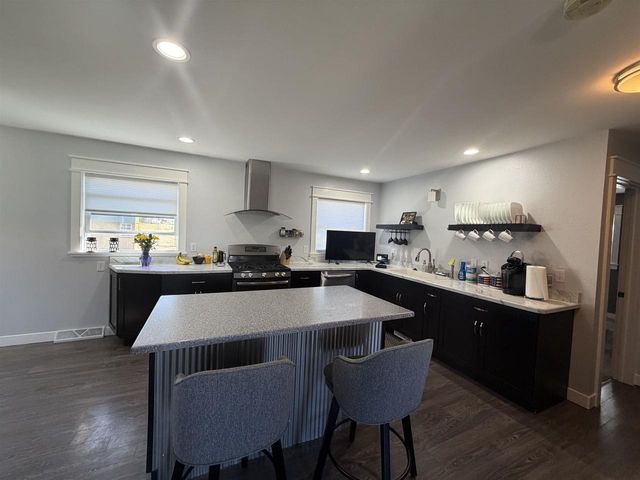 1915 Cedar Pointe Drive, Janesville, WI 53546