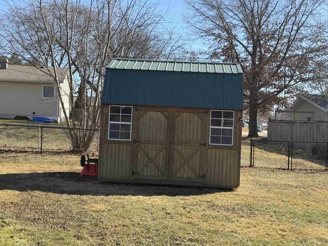 1915 Cedar Pointe Drive, Janesville, WI 53546