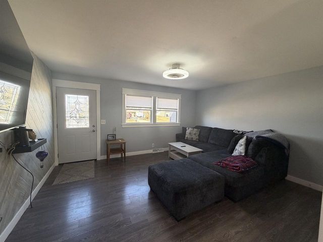 1915 Cedar Pointe Drive, Janesville, WI 53546