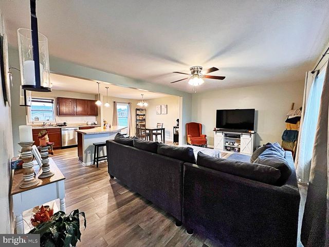 25 S GOVAN AVE, Frederica, DE 19946