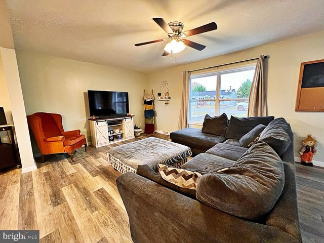 25 S GOVAN AVE, Frederica, DE 19946