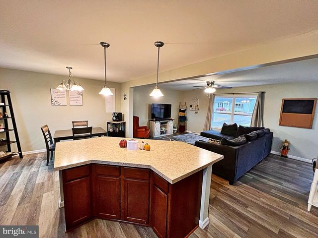 25 S GOVAN AVE, Frederica, DE 19946