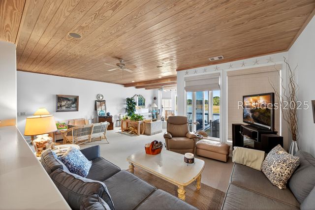 9 Braddock Cv, Hilton Head Island, SC 29928