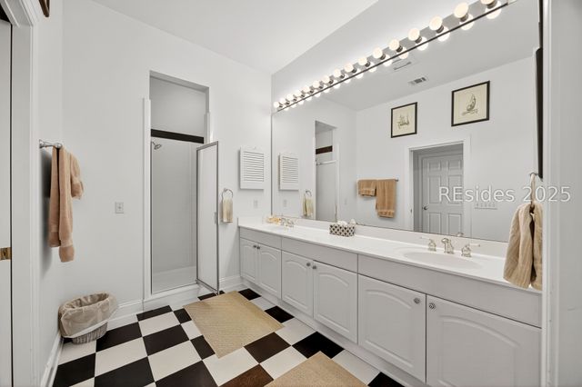 9 Braddock Cv, Hilton Head Island, SC 29928