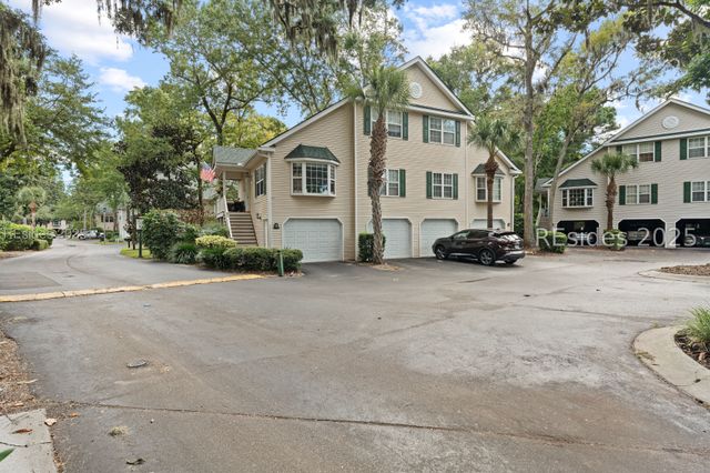 12 Brittany Place Drive 12, Hilton Head Island, SC 29928
