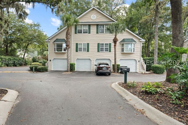 12 Brittany Place Drive 12, Hilton Head Island, SC 29928