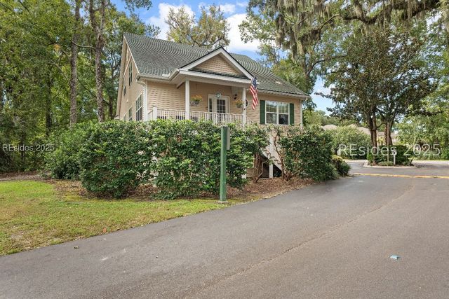 12 Brittany Place Drive 12, Hilton Head Island, SC 29928