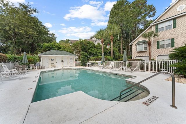 12 Brittany Place Drive 12, Hilton Head Island, SC 29928