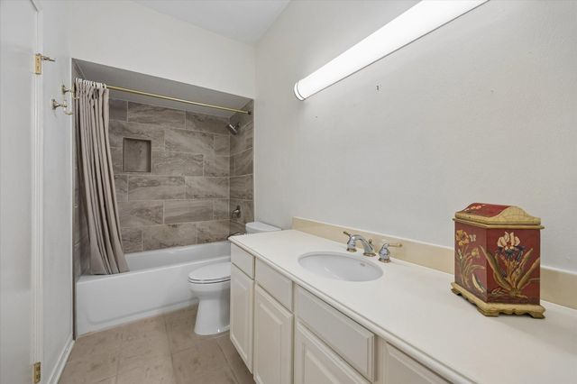 2475 Underwood Street 361, Houston, TX 77030