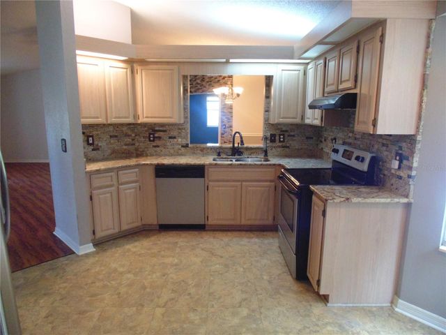 8125 SW 108 LOOP, Ocala, FL 34481