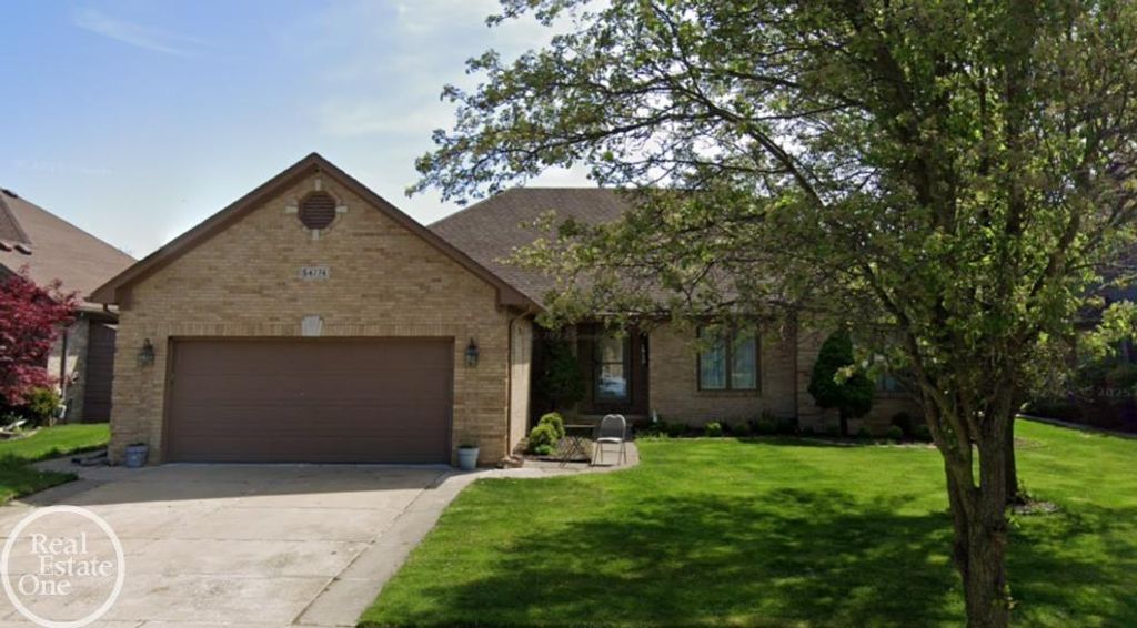 54774 Ashley Lauren Drive, Macomb Twp, MI 48042