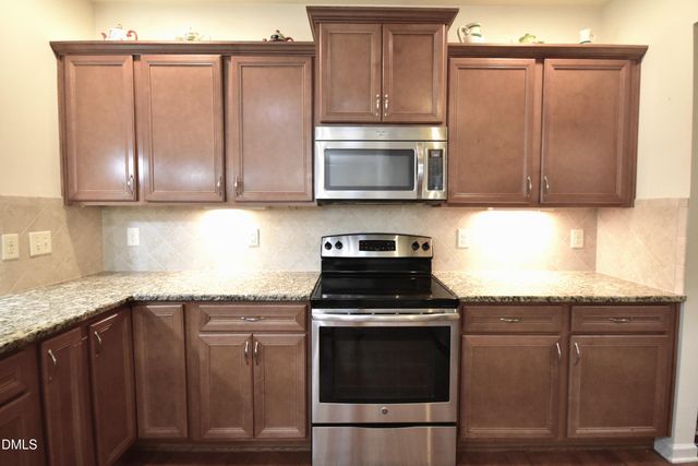 53 W Milan Court, Clayton, NC 27527
