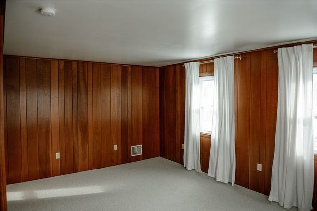 17 Case Avenue, Auburn, NY 13021