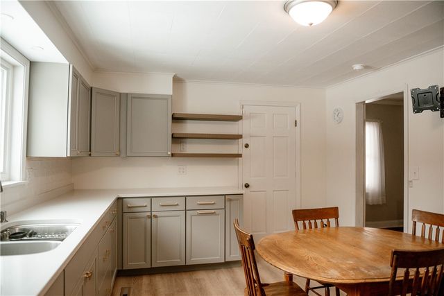 17 Case Avenue, Auburn, NY 13021