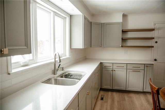 17 Case Avenue, Auburn, NY 13021