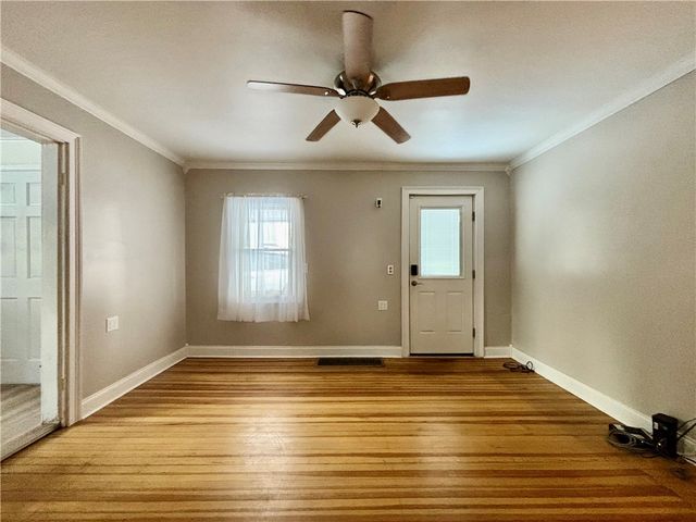 17 Case Avenue, Auburn, NY 13021